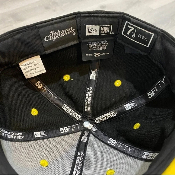 Johnny Cupcakes Bones Baseball Cap X Black Yellow Fitted 7 1/8 (56.8cm) New Era - Picture 3 of 12